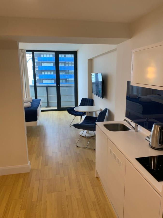 Orbi City Suitesバトゥーミ エクステリア 写真