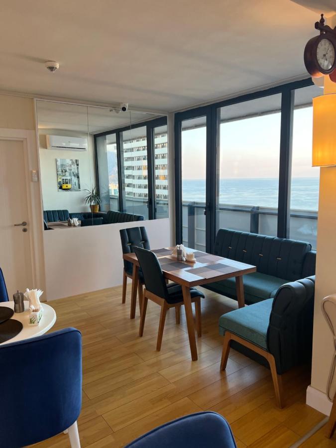 Orbi City Suitesバトゥーミ エクステリア 写真