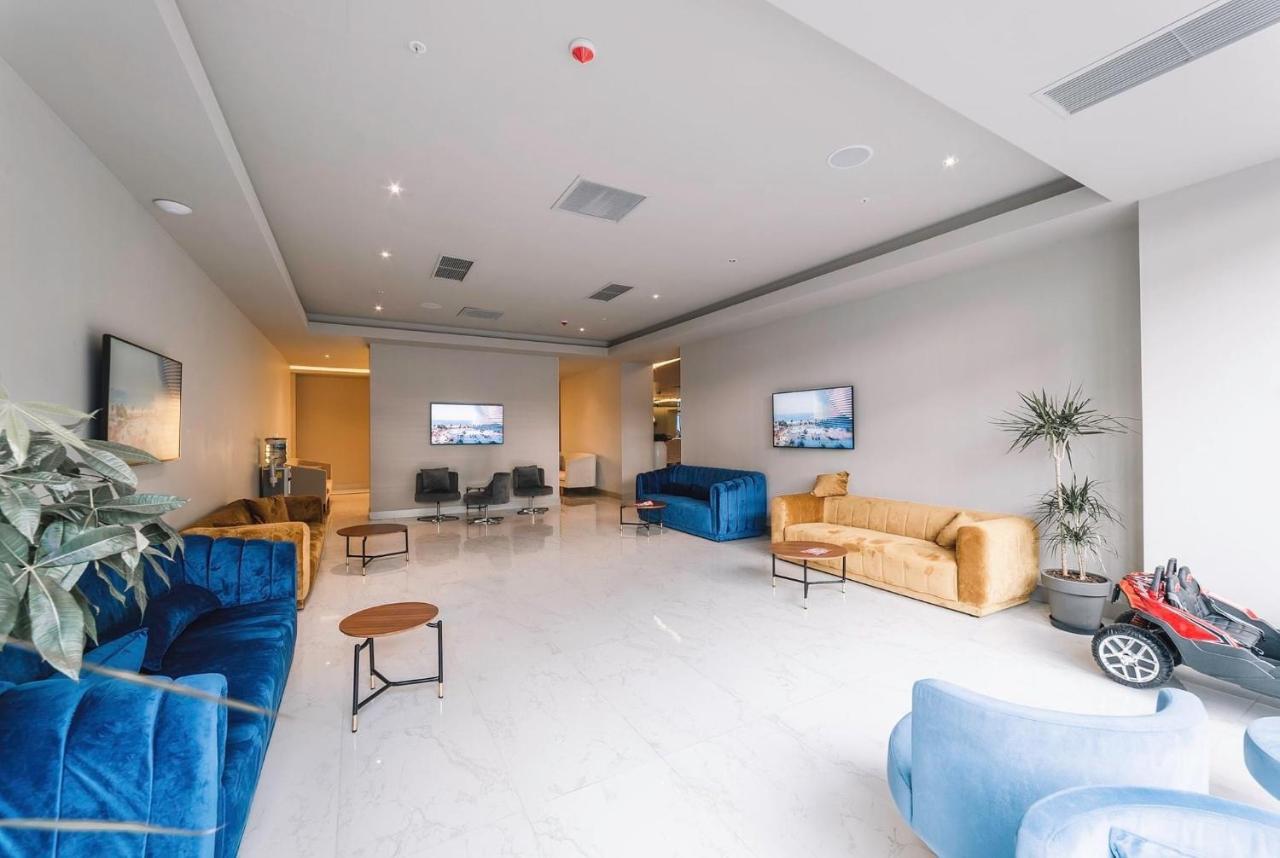 Orbi City Suitesバトゥーミ エクステリア 写真