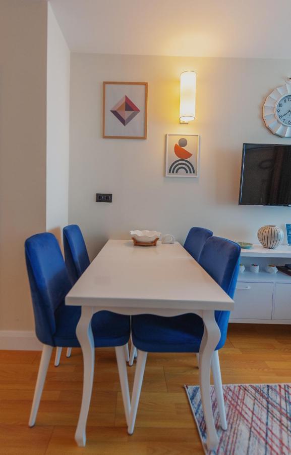 Orbi City Suitesバトゥーミ エクステリア 写真